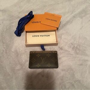 Louis Vuitton monogram reverse card holder